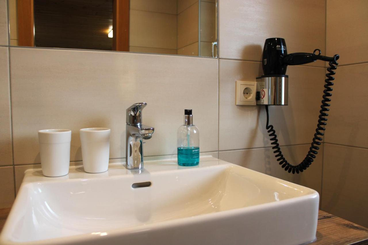 Apartments Alpenrose เฟลียร์ช ภายนอก รูปภาพ